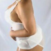 Alyah’s Captivating Presence as a Professional and Desirable Escort - 3